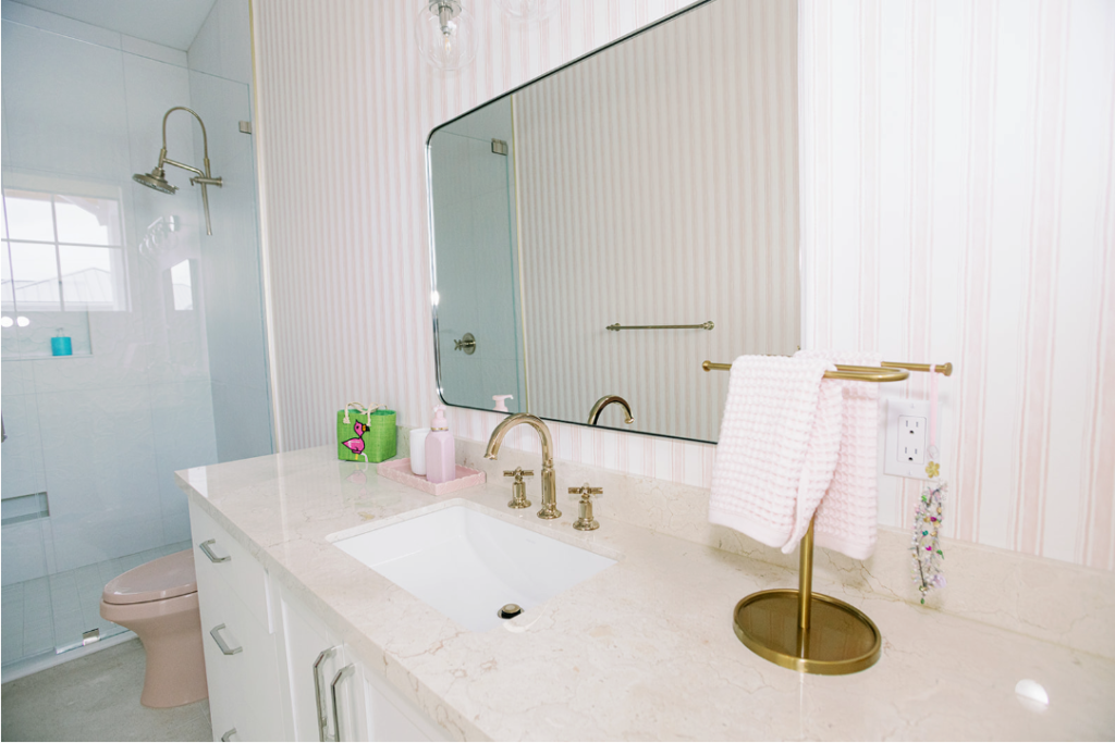 Bathroom cleaning weekly