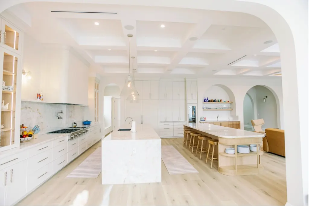 Kitchen cleaned top to bottom by a Casabela team